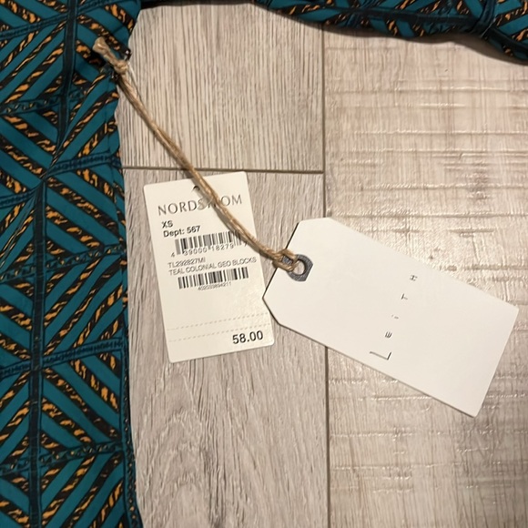 Leith Teal Colonial Geo Block Kimono - Picture 2 of 8